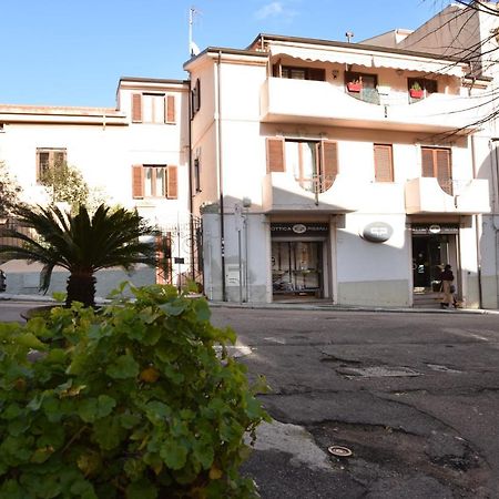 נואורו B&B Le Due Isole מראה חיצוני תמונה