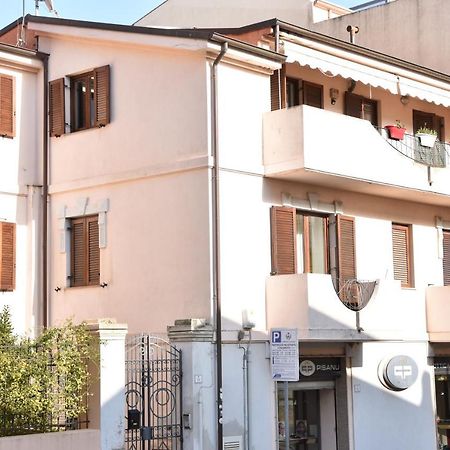 נואורו B&B Le Due Isole מראה חיצוני תמונה