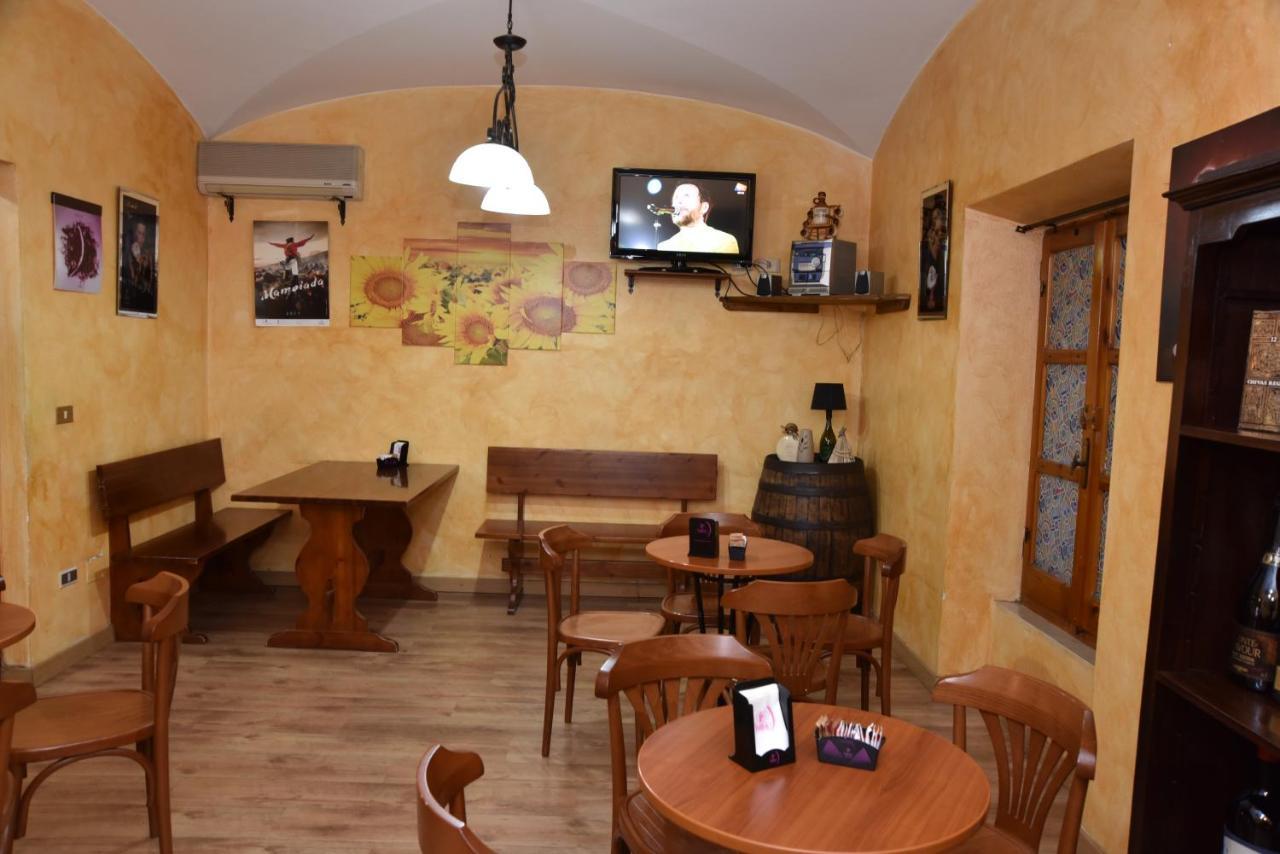 נואורו B&B Le Due Isole מראה חיצוני תמונה